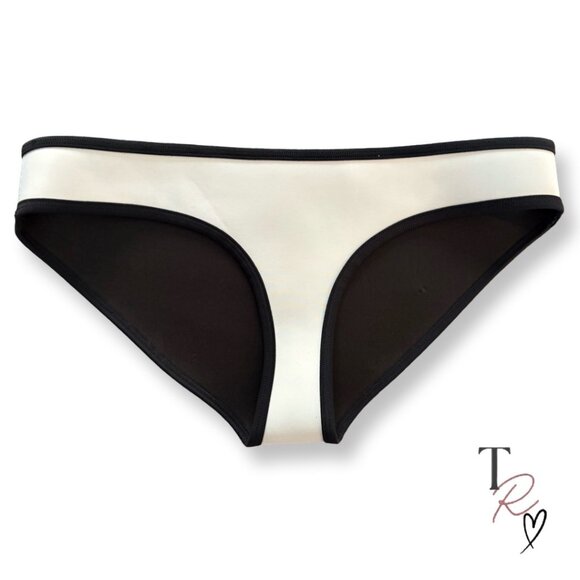Triangl Swimwear Chloe Neoprene Bikini Bottom ONLY in White Black Medium - Picture 3 of 12